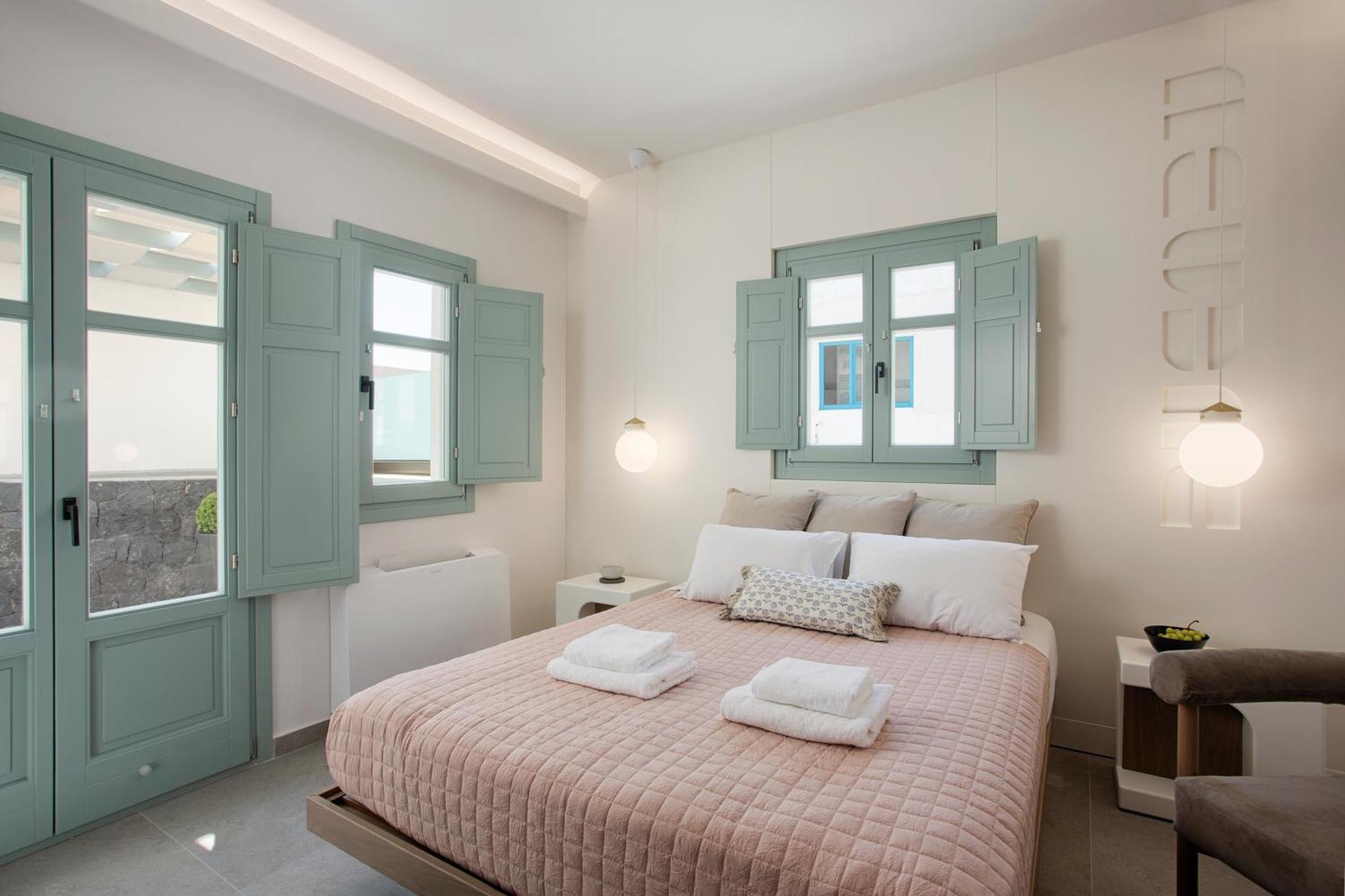 New Villa Katerina - 6 Villas & 6 Private Jacuzzi Emporio  Bagian luar foto