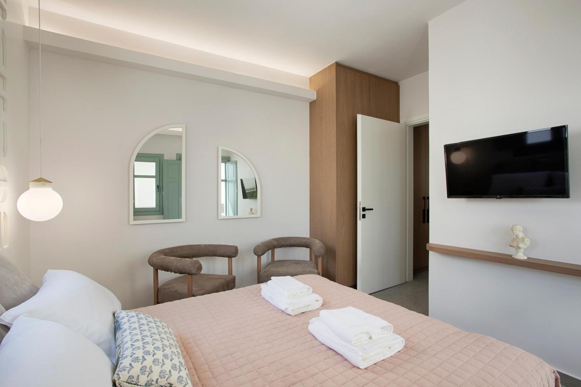 New Villa Katerina - 6 Villas & 6 Private Jacuzzi Emporio  Bagian luar foto